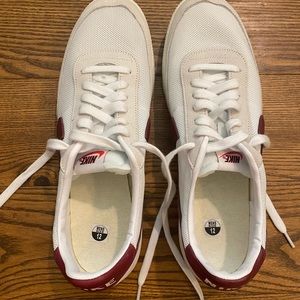 Men’s Nike White Shoes